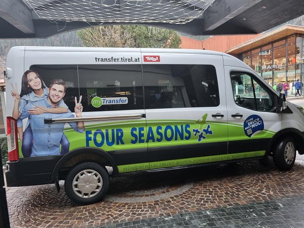  Four Seasons Taxi